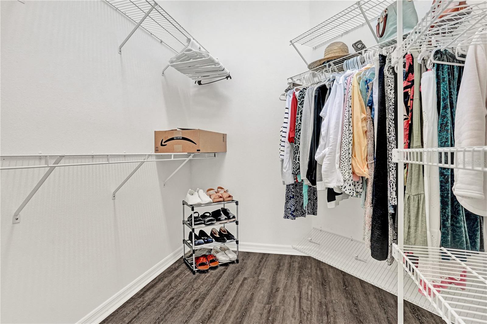 6228 COUNTRY CLUB WAY