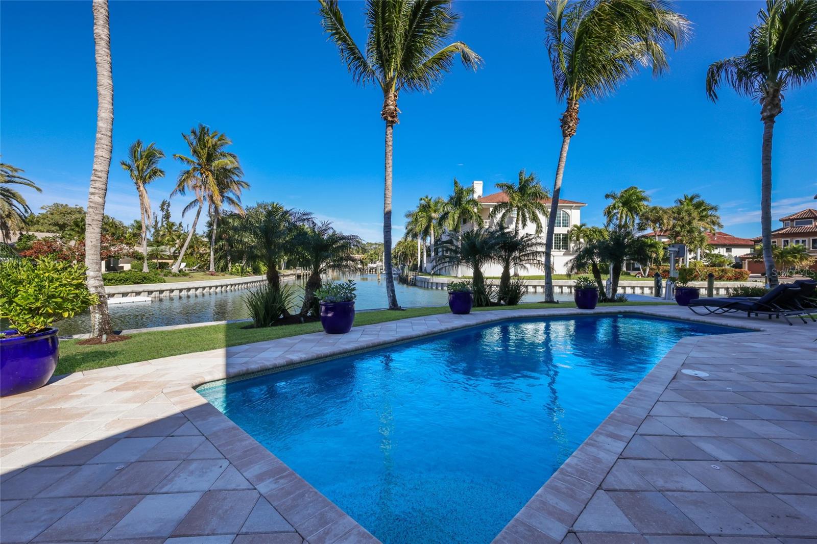 750 SIESTA KEY CIR