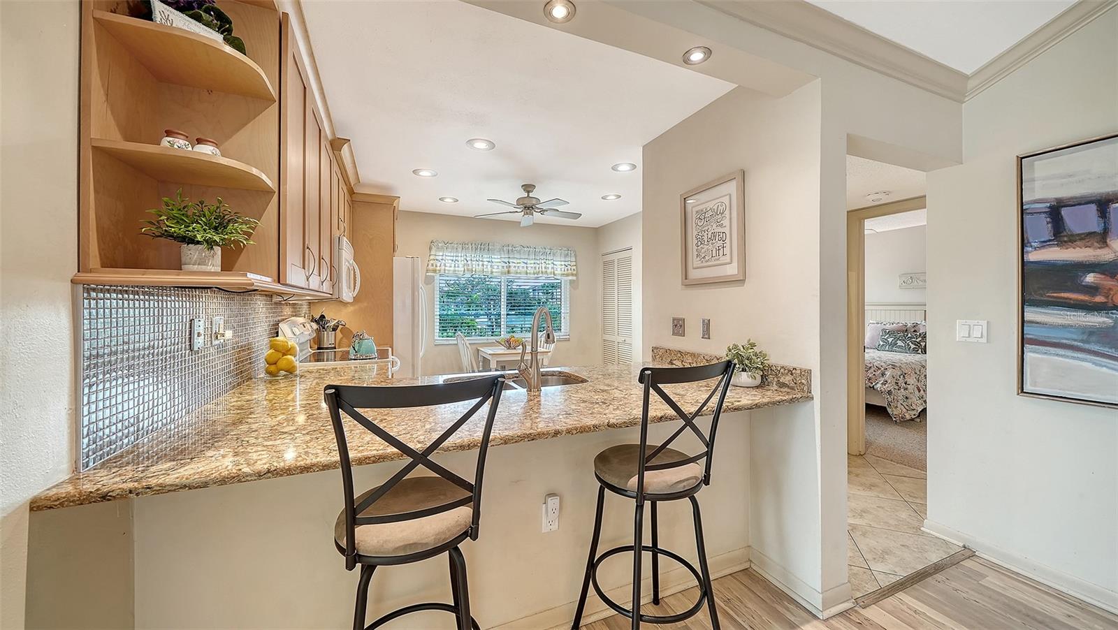 6204 MIDNIGHT PASS RD #205