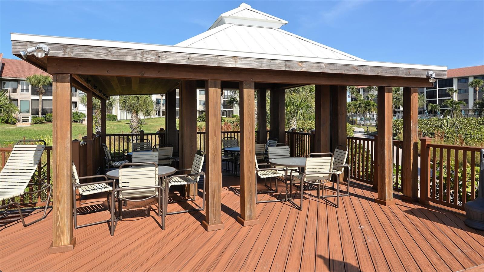 6204 MIDNIGHT PASS RD #205