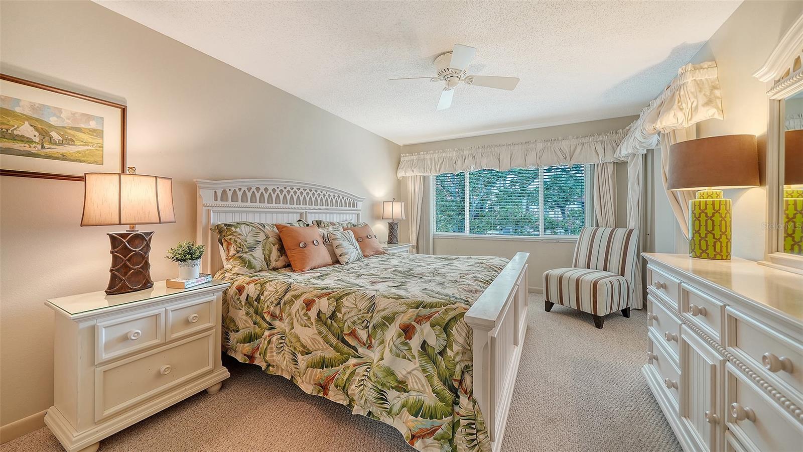 6204 MIDNIGHT PASS RD #205