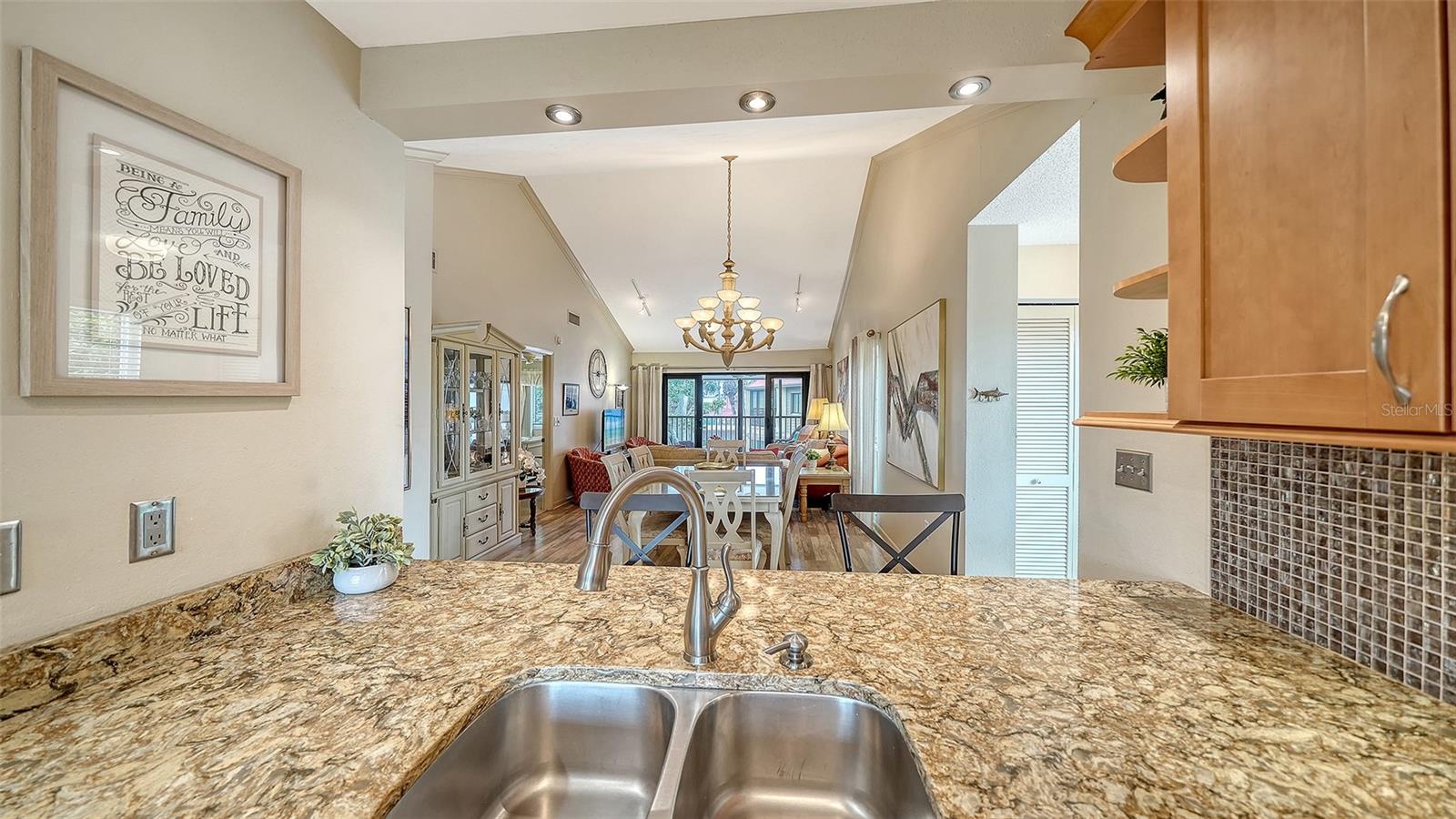 6204 MIDNIGHT PASS RD #205