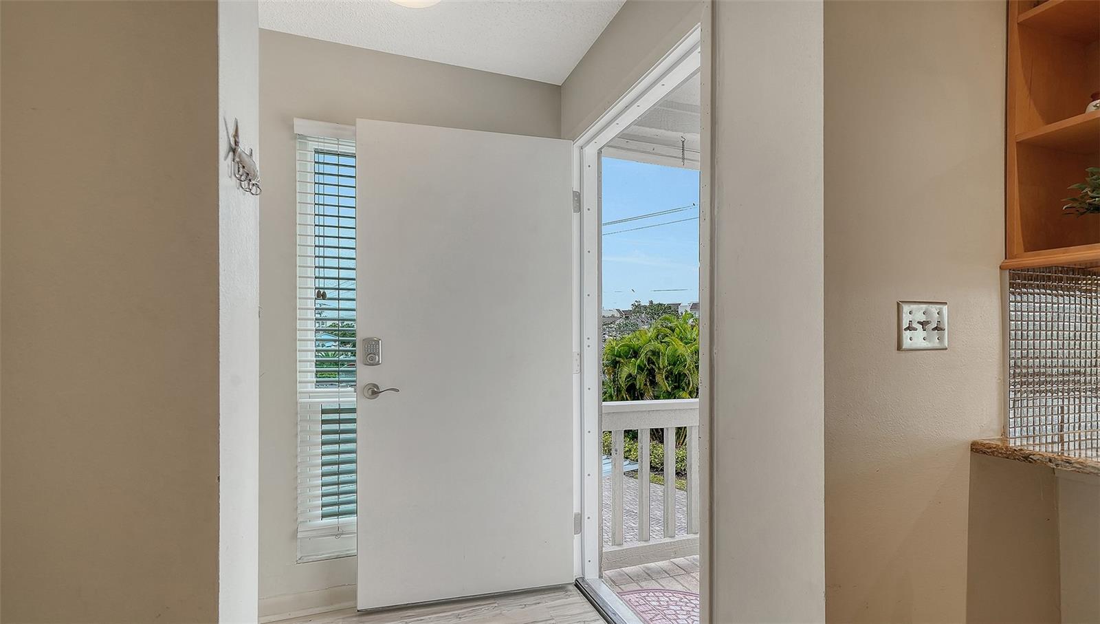 6204 MIDNIGHT PASS RD #205