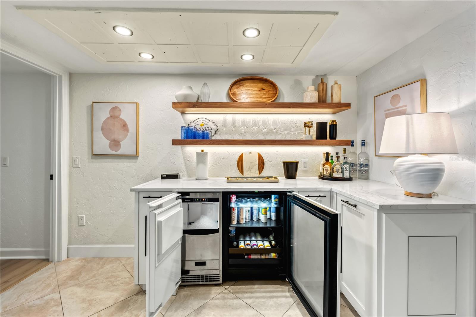 5880 MIDNIGHT PASS RD #210