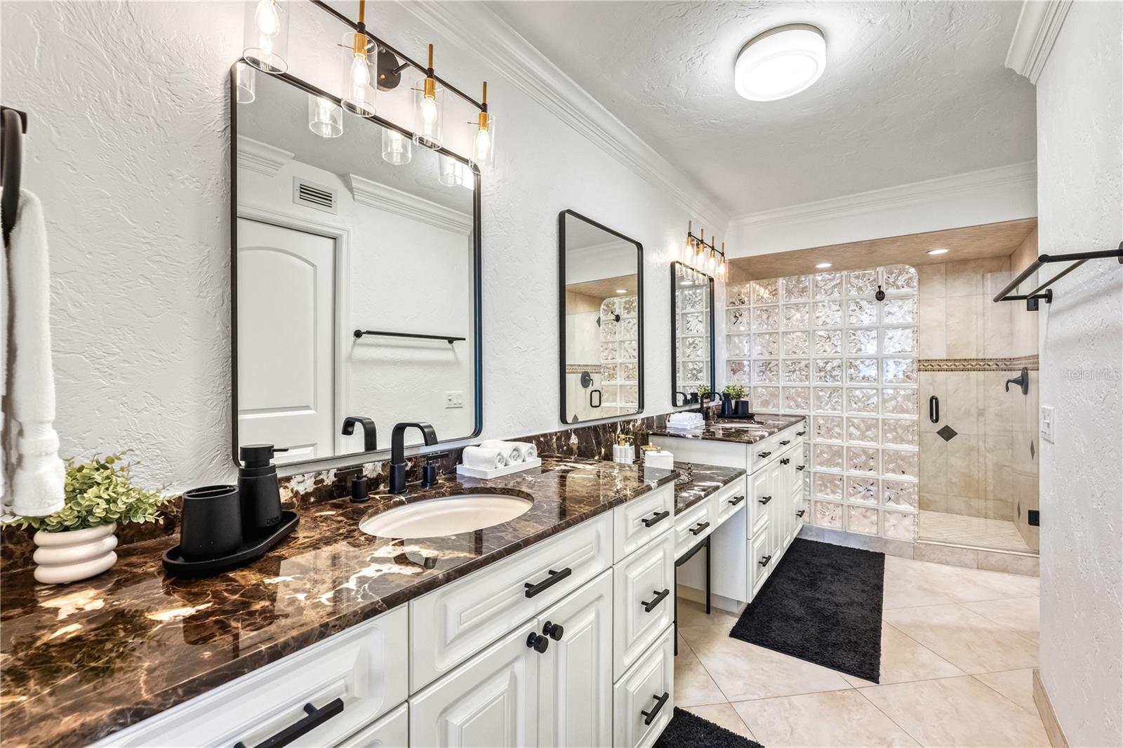 5880 MIDNIGHT PASS RD #210