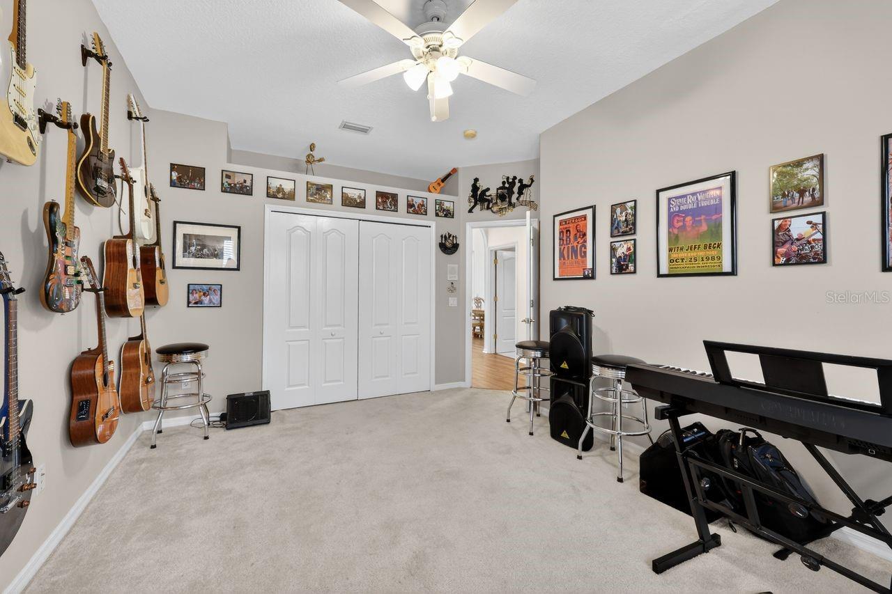 17312 HOWLING WOLF RUN