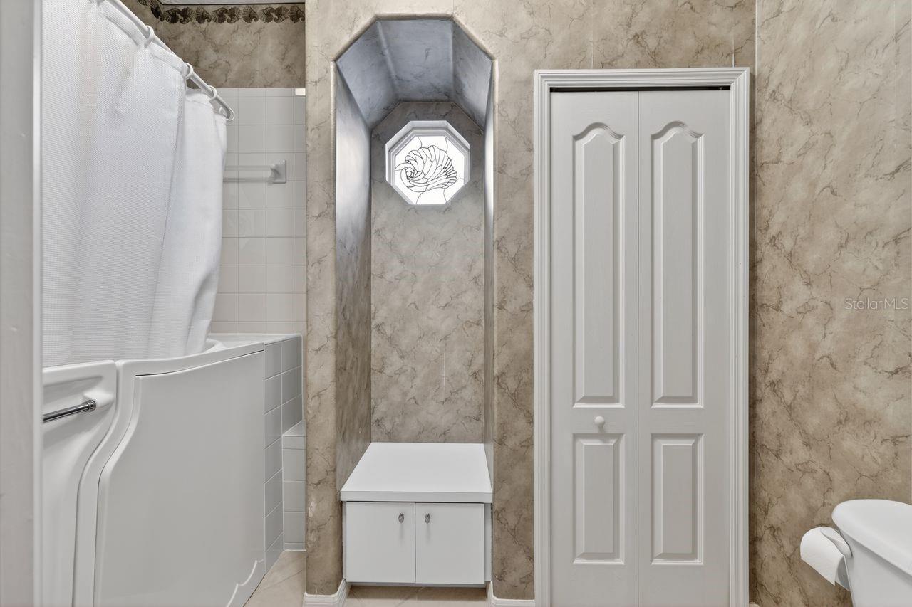 17312 HOWLING WOLF RUN