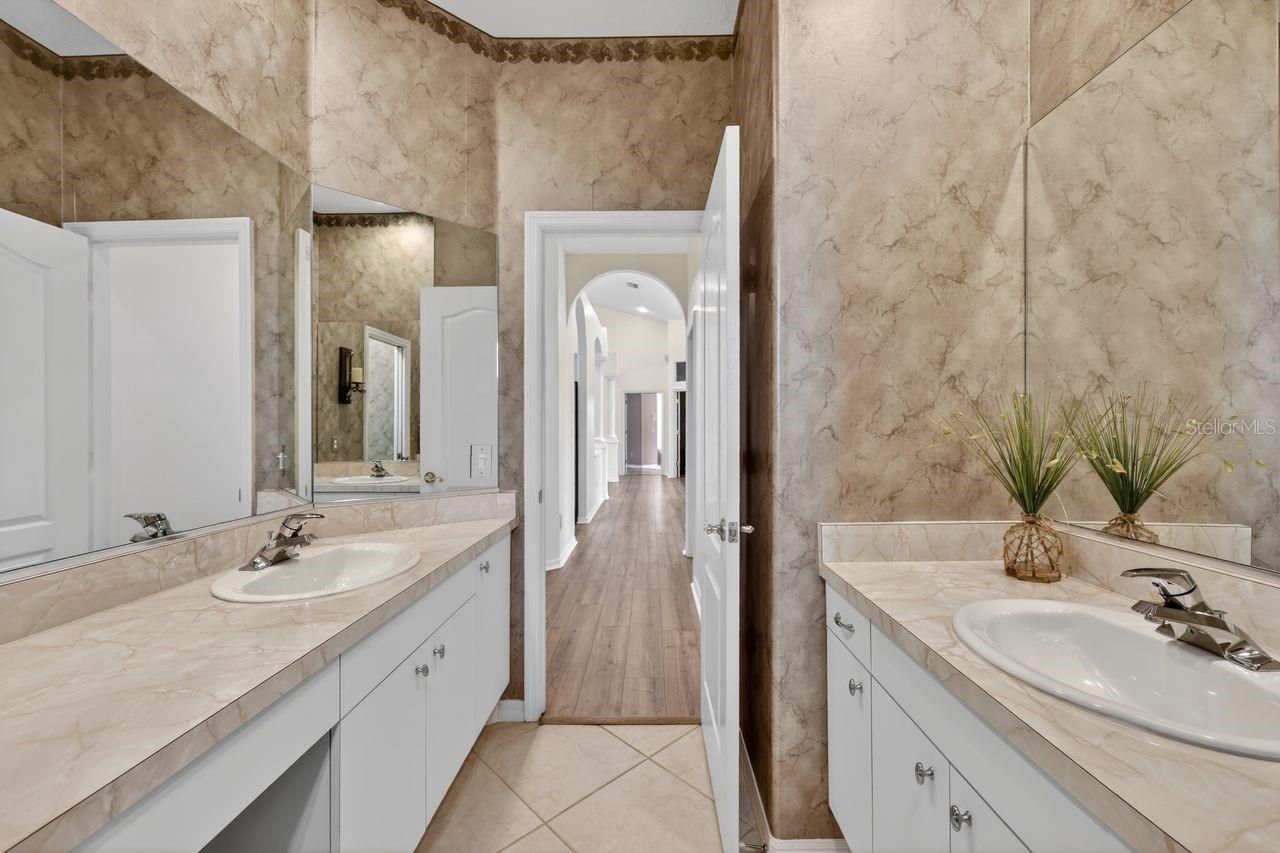 17312 HOWLING WOLF RUN