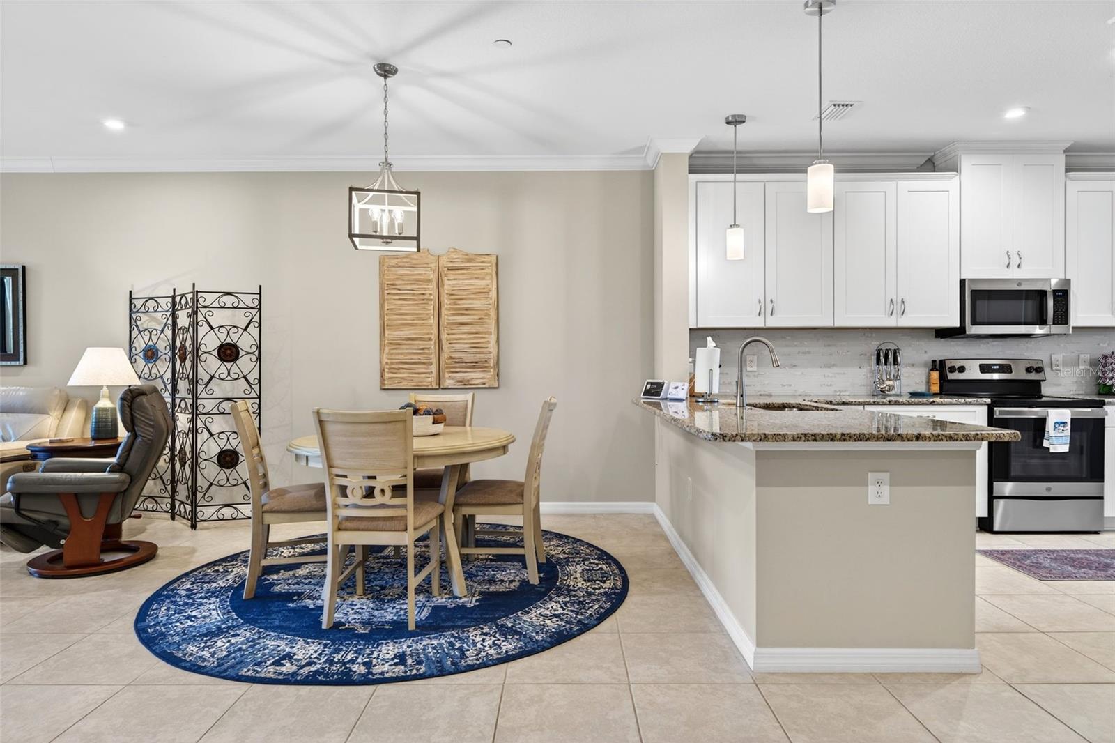 13822 MESSINA LOOP #103