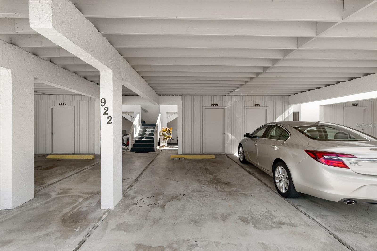 922 CAPRI ISLES BLVD #217