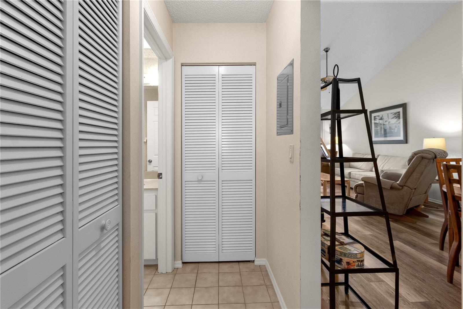 922 CAPRI ISLES BLVD #217