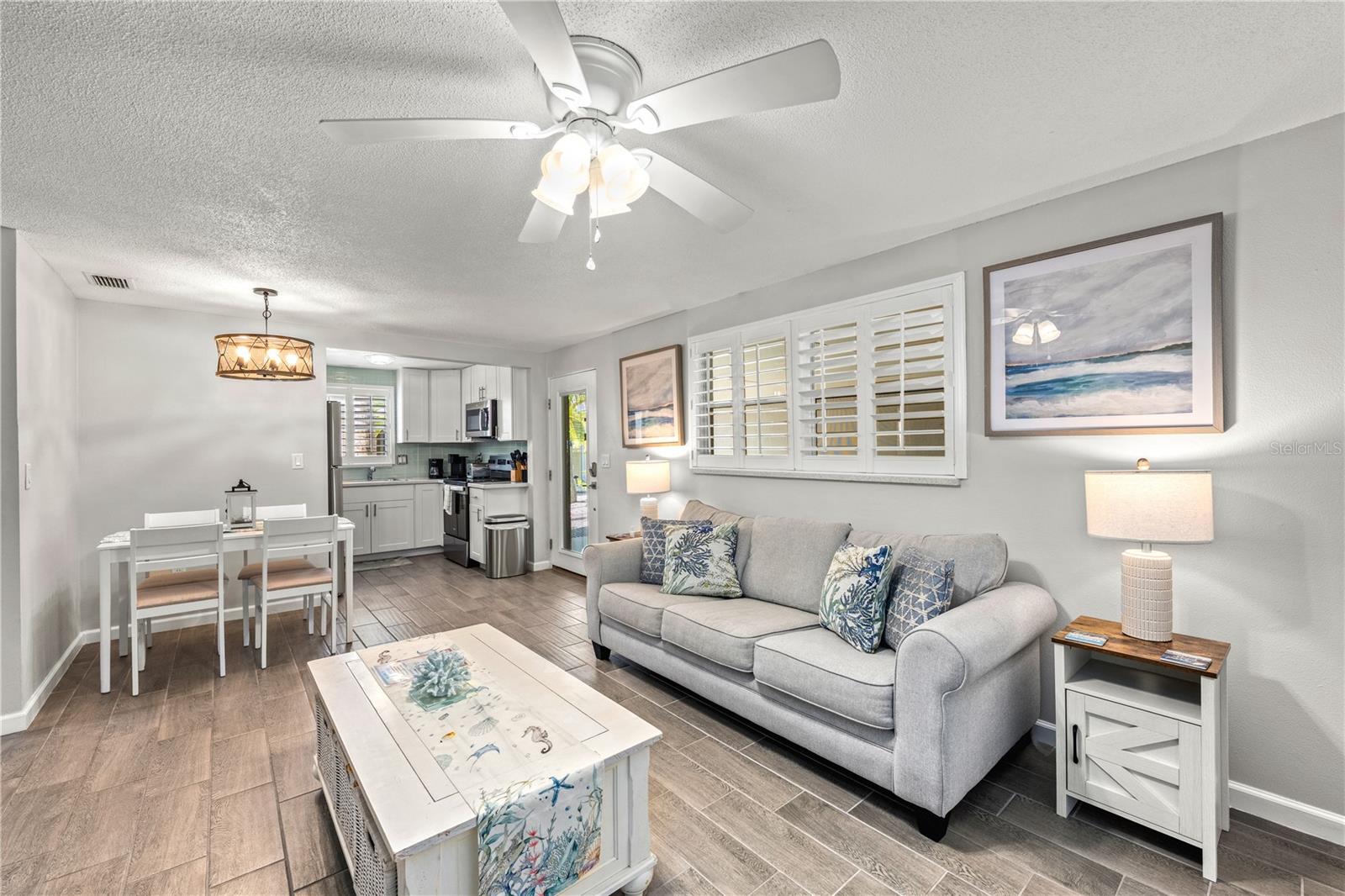 1123 CRESCENT ST #1123/1125