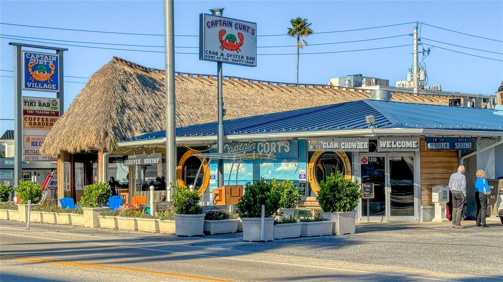 1123 CRESCENT ST #1123/1125