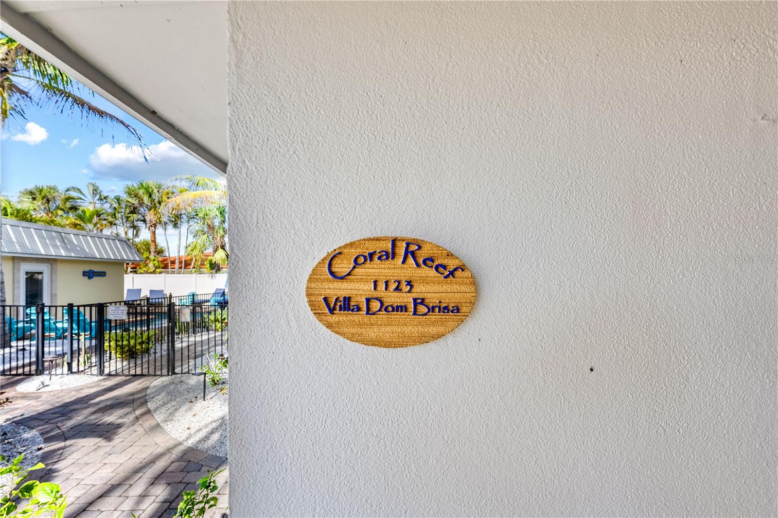 1123 CRESCENT ST #1123/1125