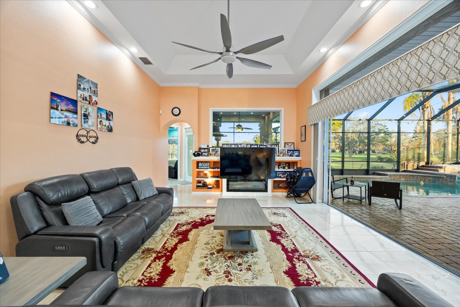 6107 GLEN ABBEY LN