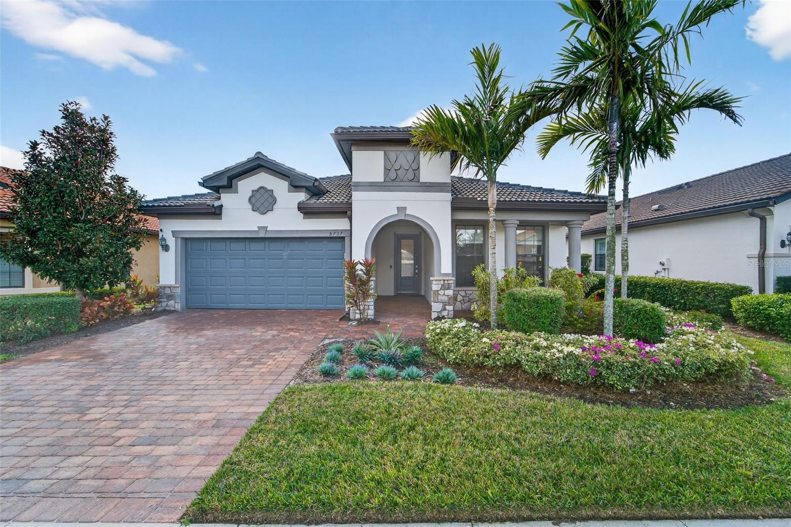 5737 BAY PINE WAY
