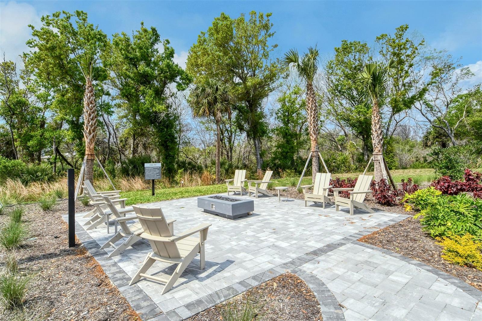 15312 SHADY PALMS LN