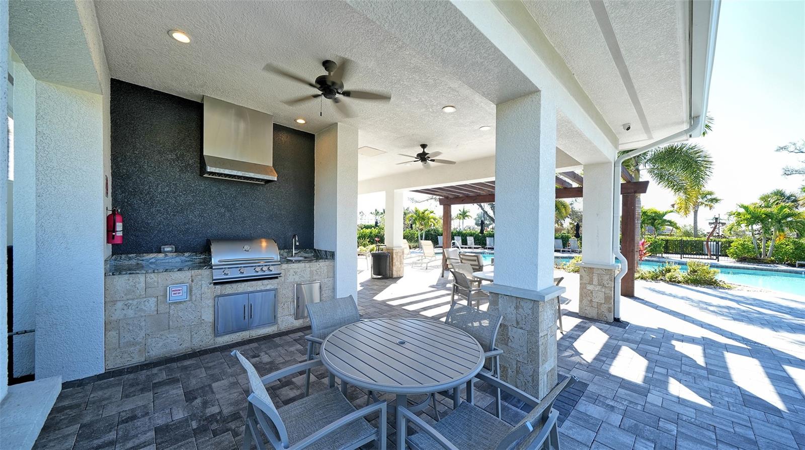 15312 SHADY PALMS LN