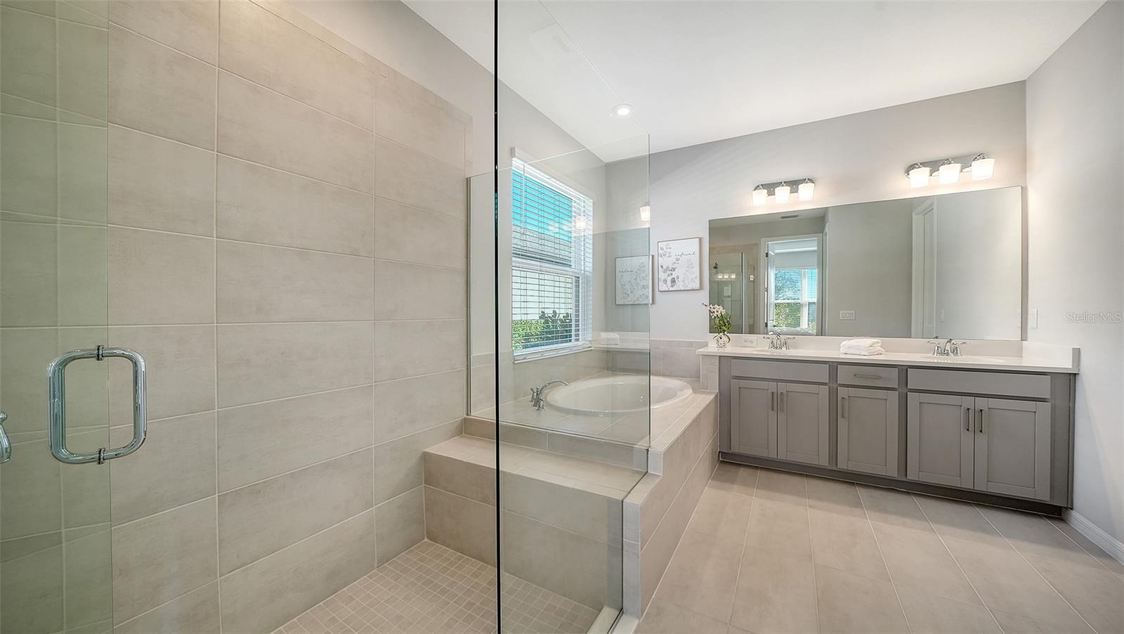 15312 SHADY PALMS LN