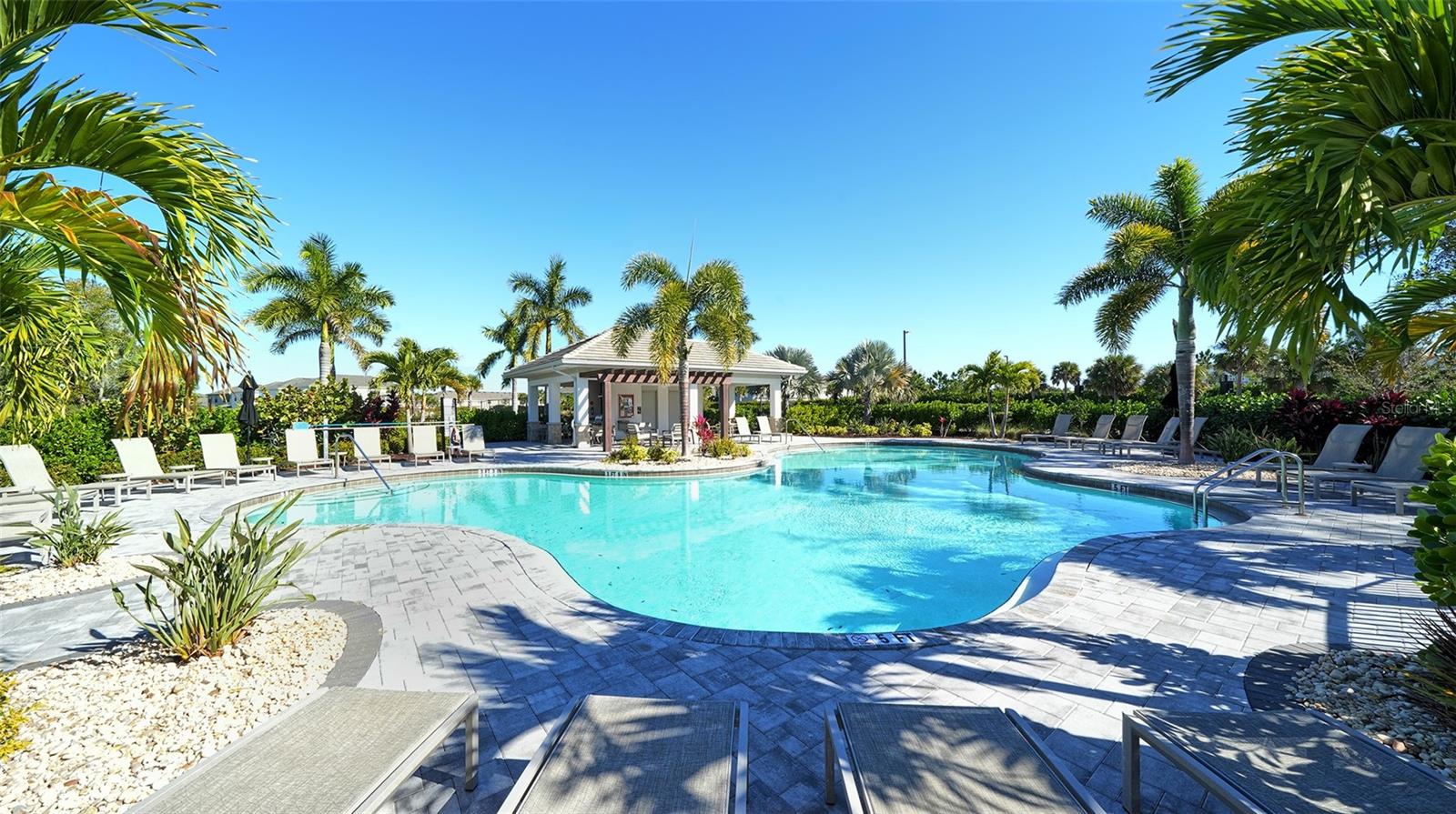 15312 SHADY PALMS LN