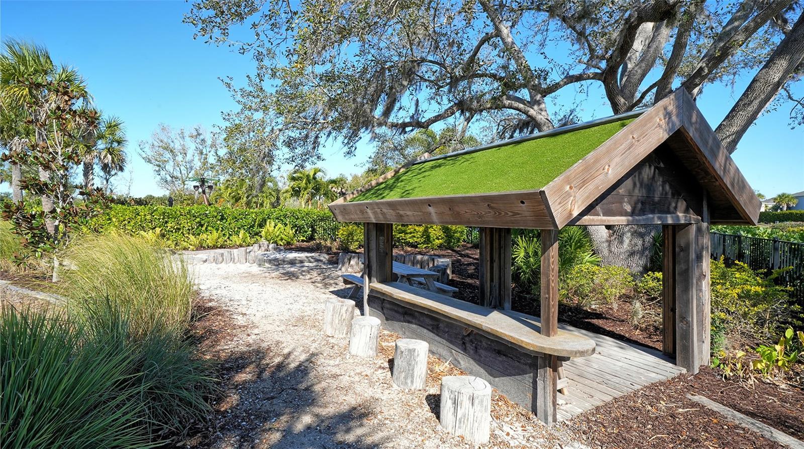 15312 SHADY PALMS LN