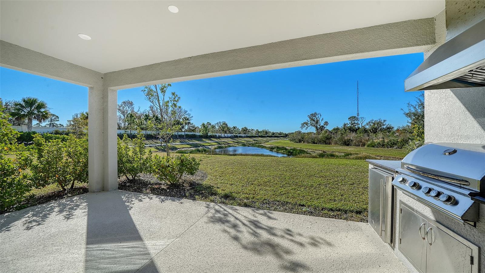 15312 SHADY PALMS LN
