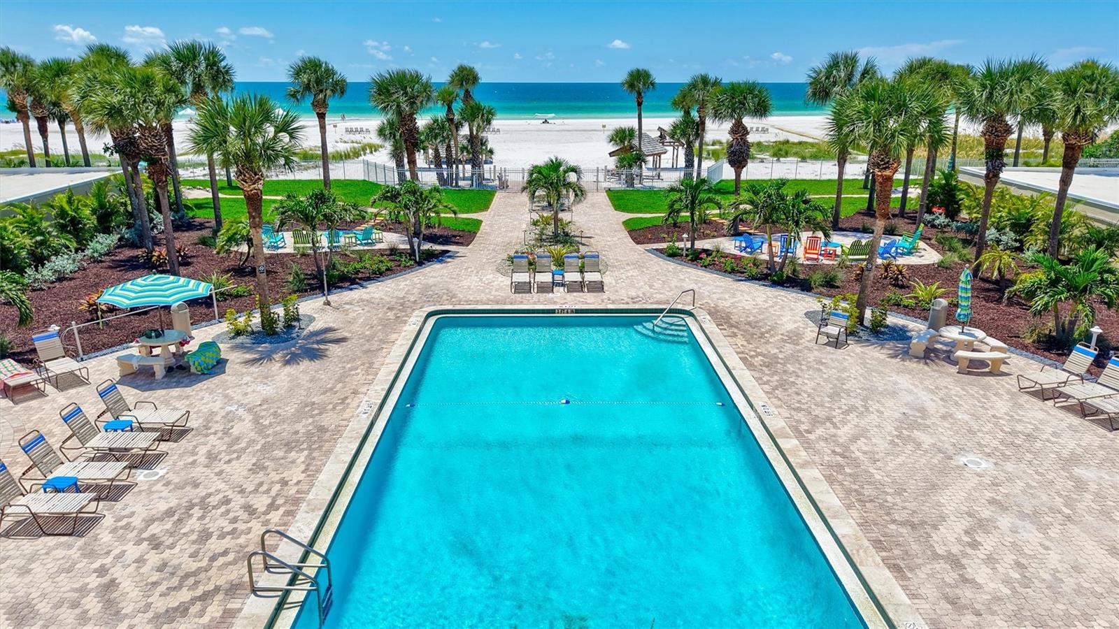 6140 MIDNIGHT PASS RD #401