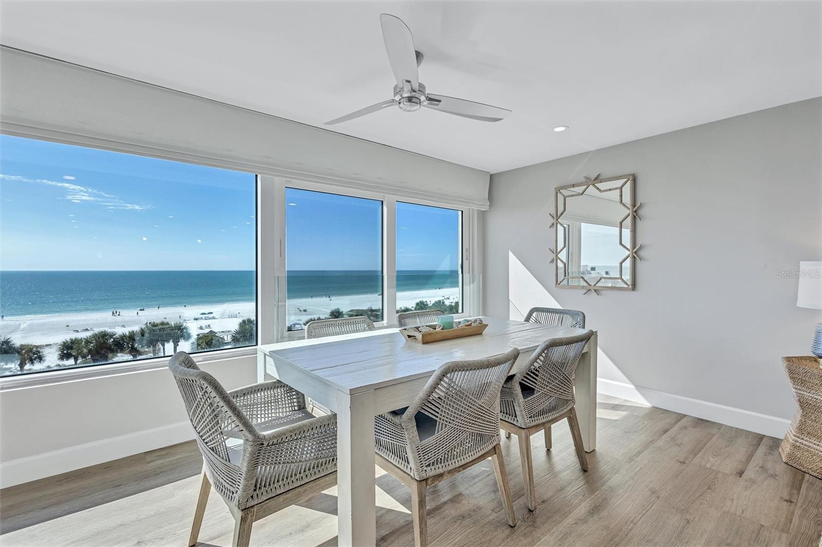 6140 MIDNIGHT PASS RD #401