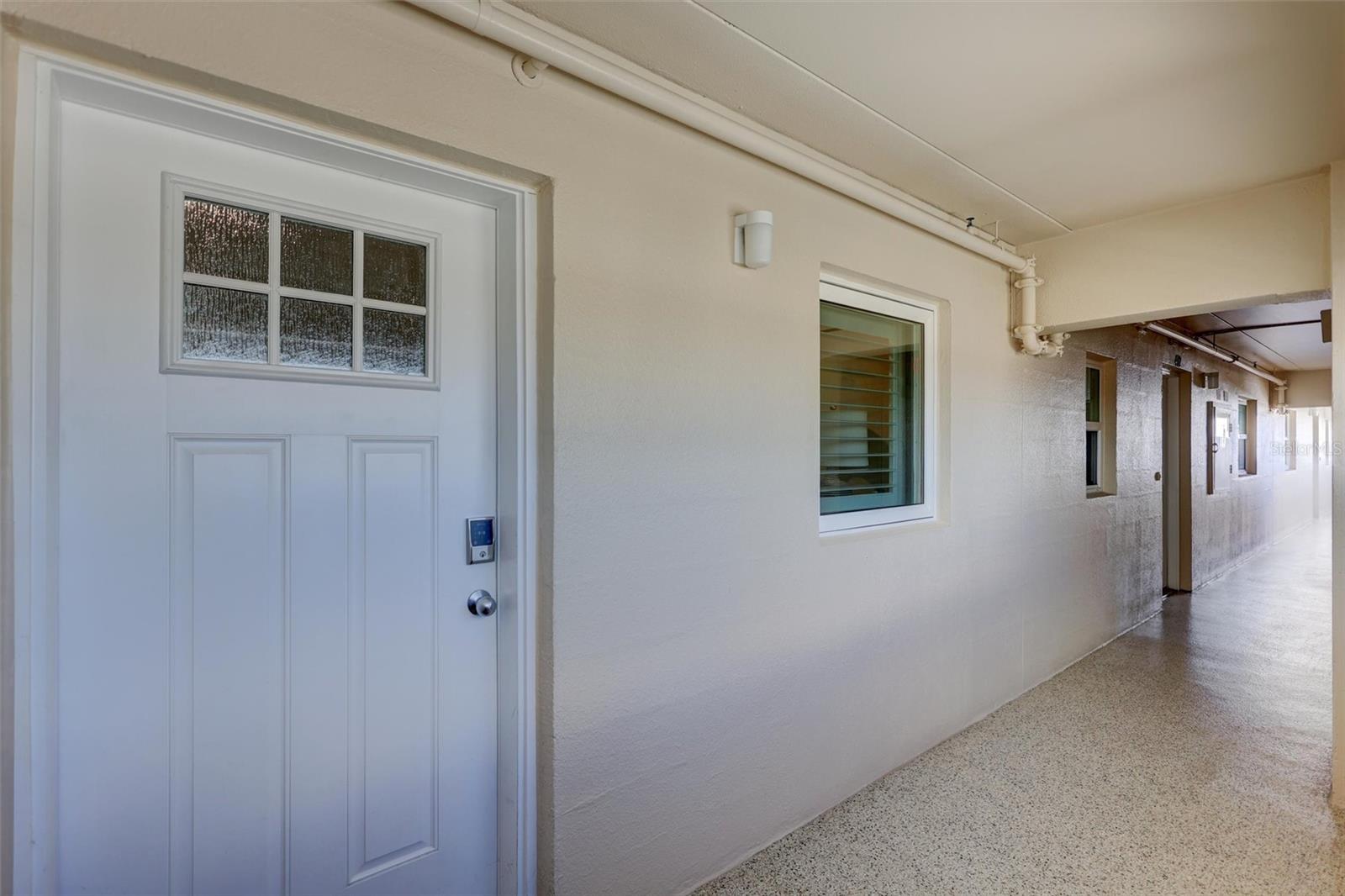 6140 MIDNIGHT PASS RD #401