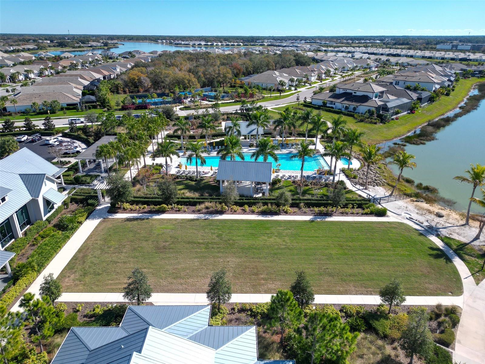 8083 WATERBEND TRL