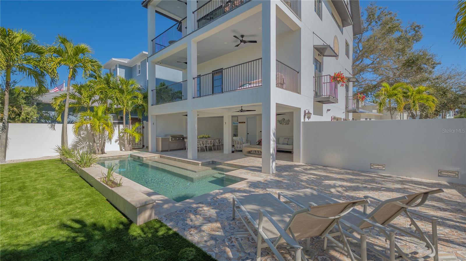 5263 AVENIDA DE CORTEZ