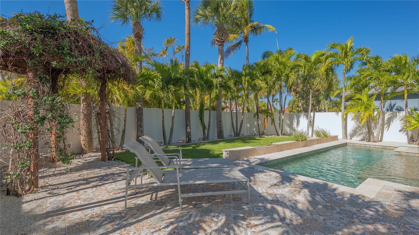 5263 AVENIDA DE CORTEZ