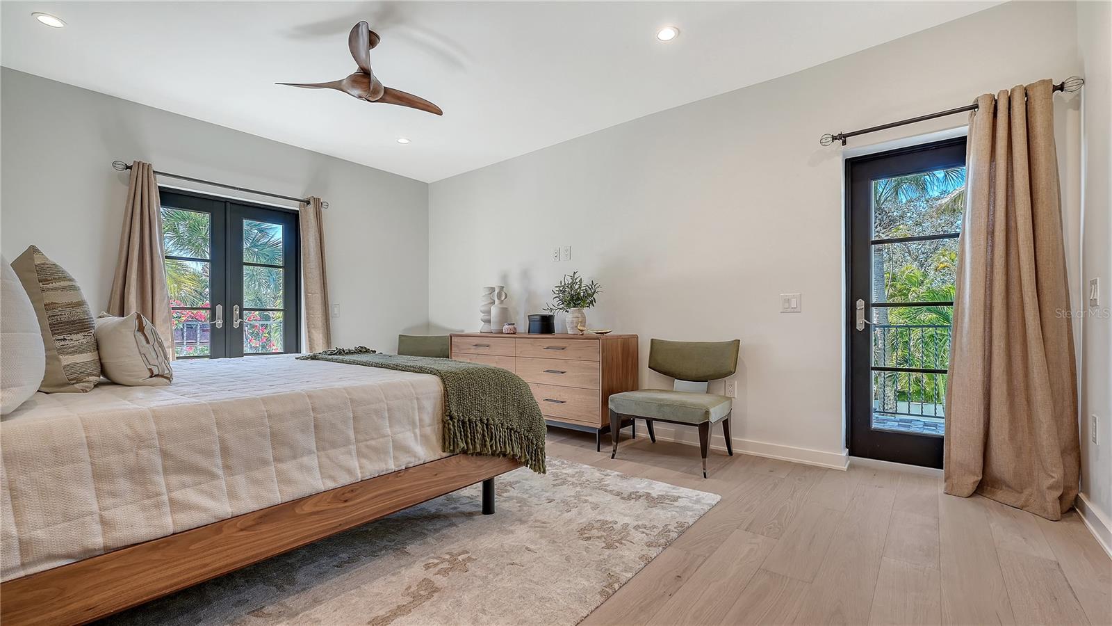 5263 AVENIDA DE CORTEZ