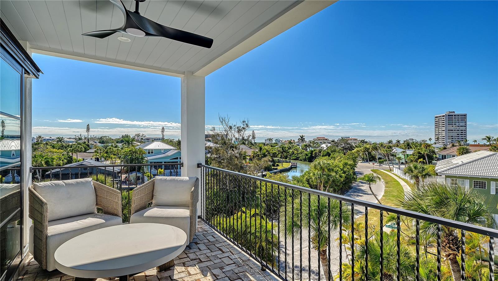 5263 AVENIDA DE CORTEZ