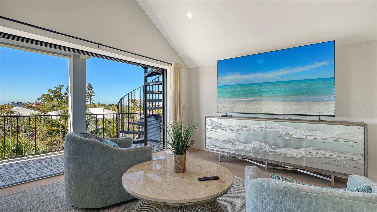 5263 AVENIDA DE CORTEZ