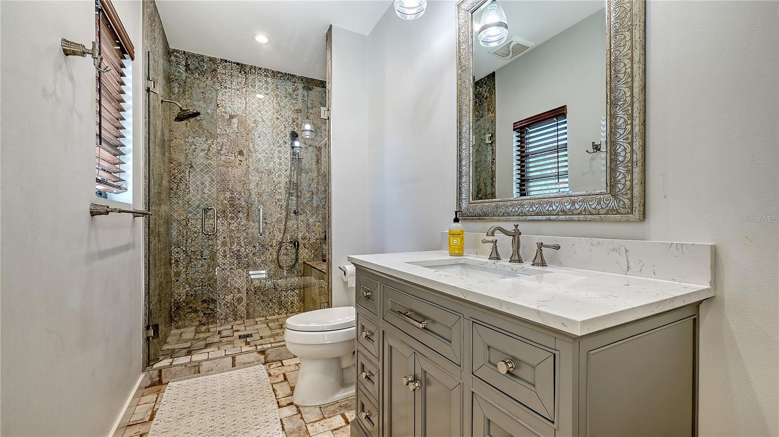 5263 AVENIDA DE CORTEZ