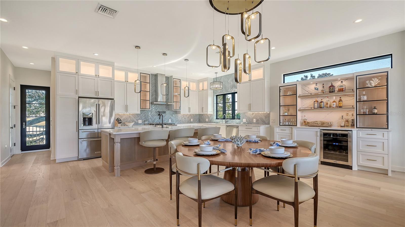 5263 AVENIDA DE CORTEZ