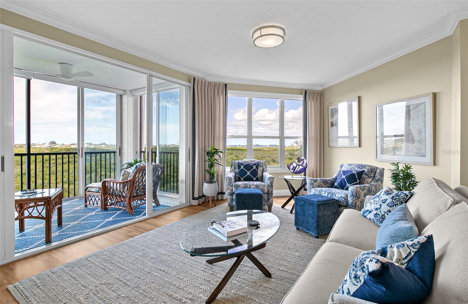 5420 EAGLES POINT CIR #304