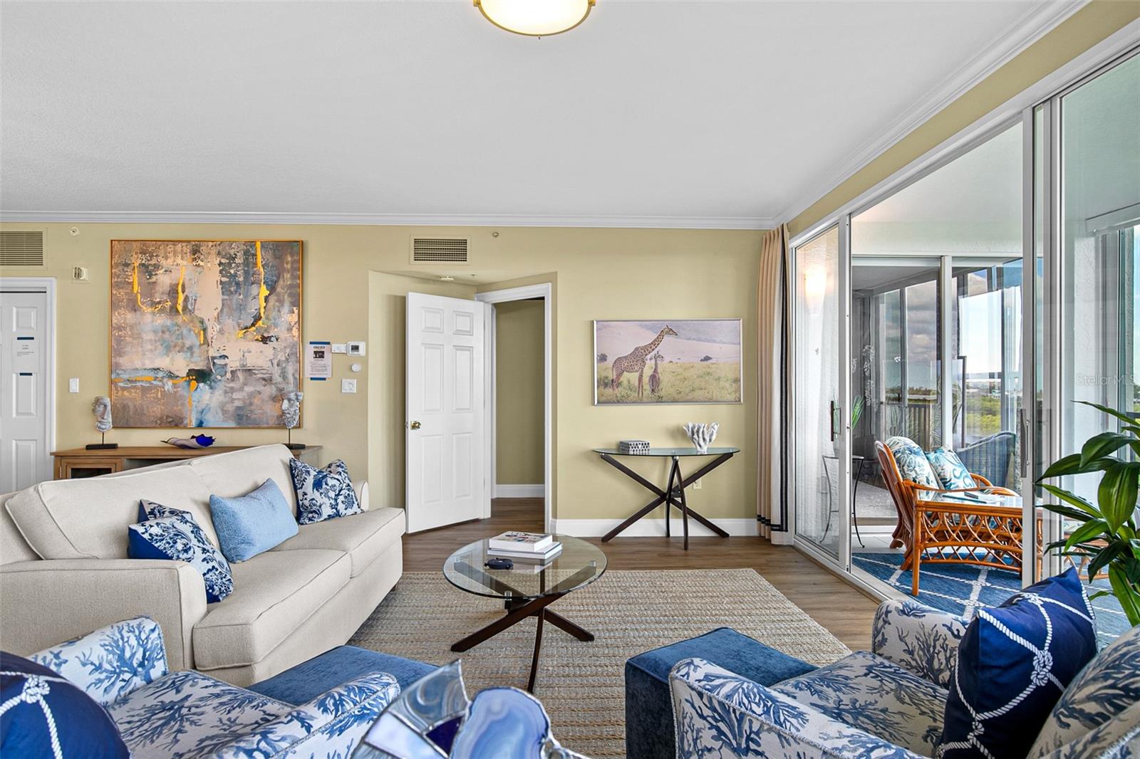 5420 EAGLES POINT CIR #304