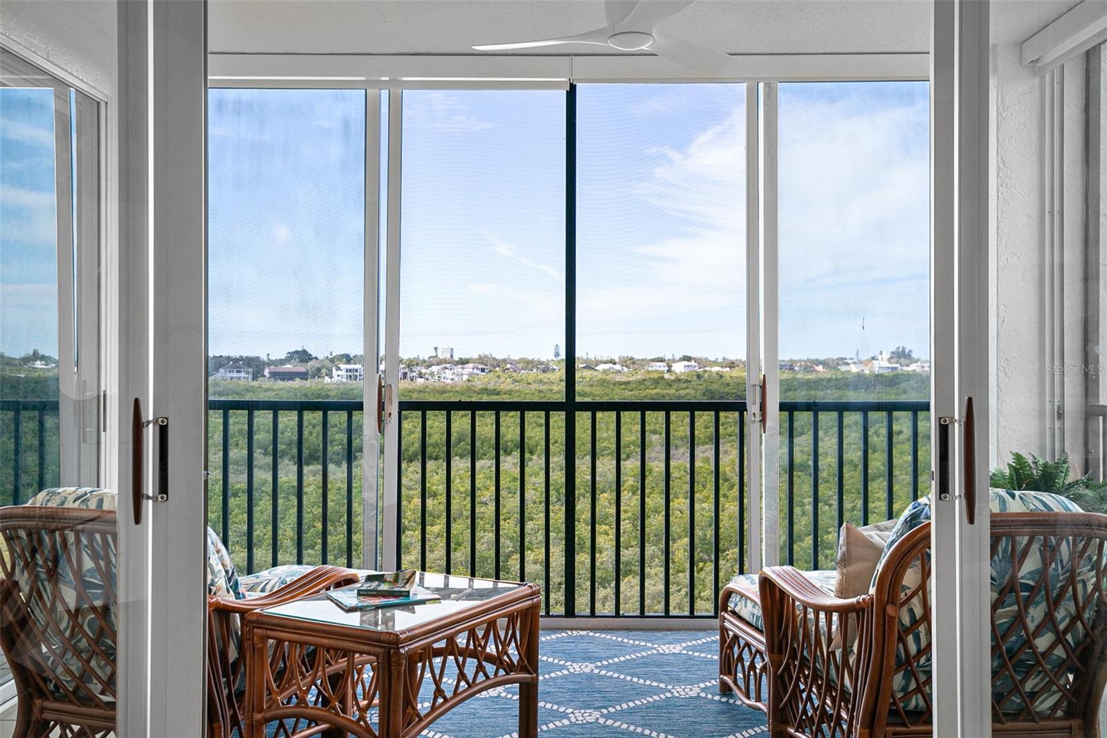 5420 EAGLES POINT CIR #304