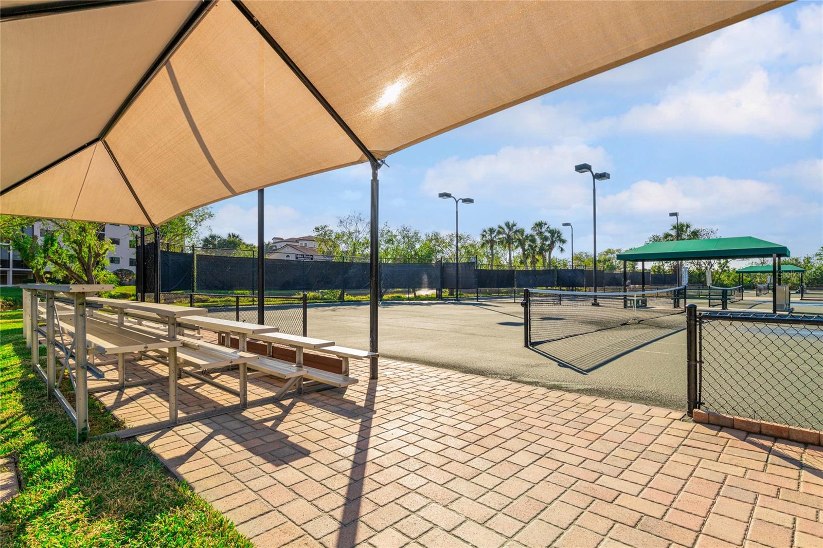 5420 EAGLES POINT CIR #304