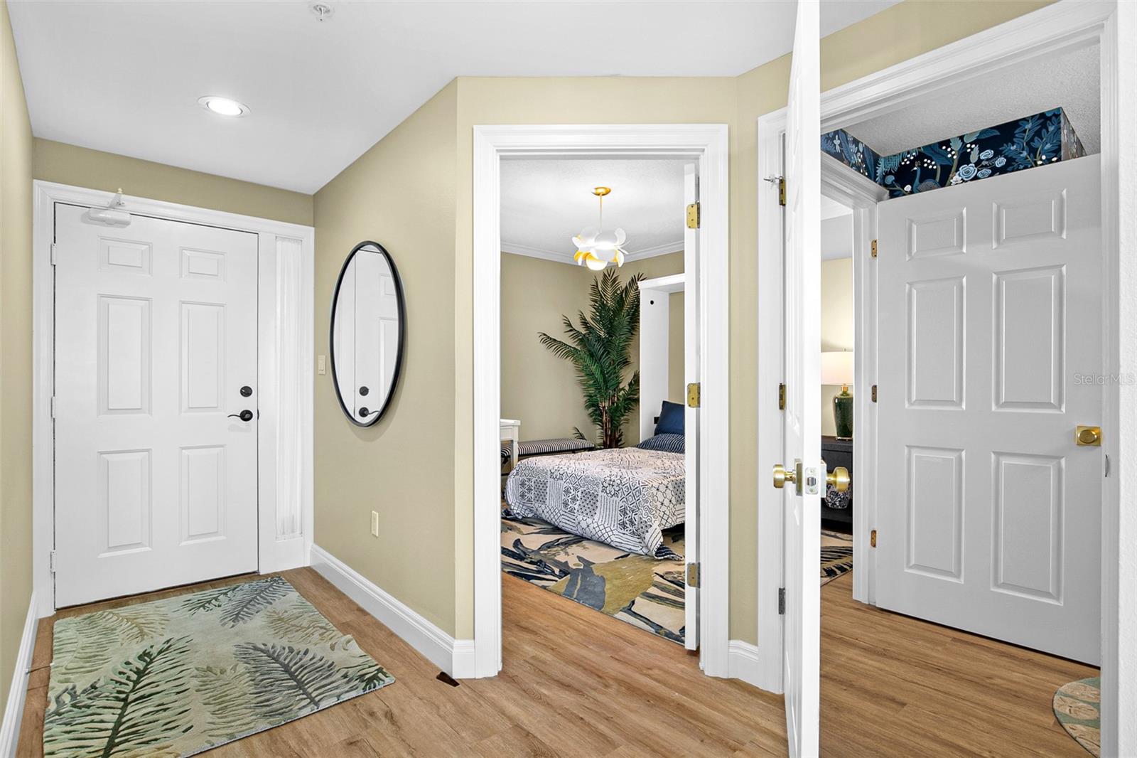 5420 EAGLES POINT CIR #304