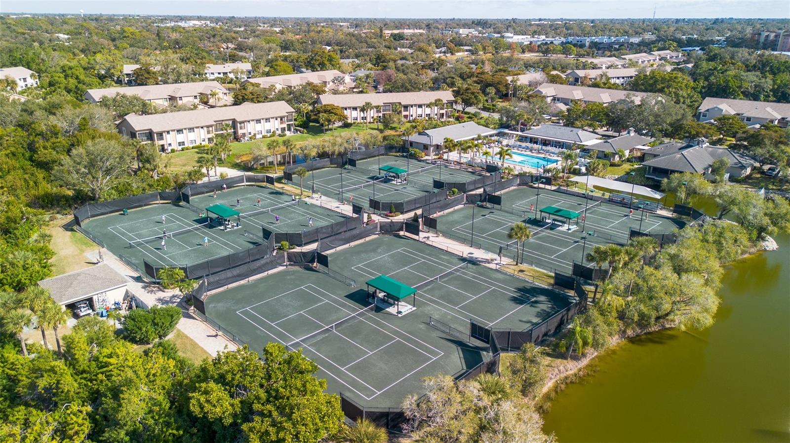 5420 EAGLES POINT CIR #304