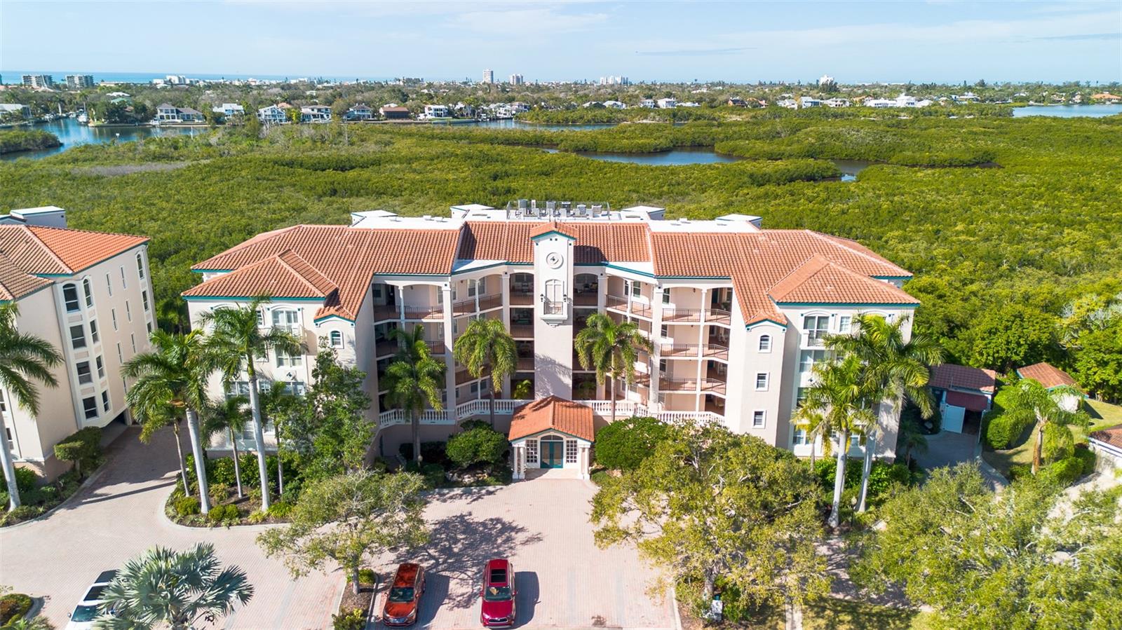 5420 EAGLES POINT CIR #304