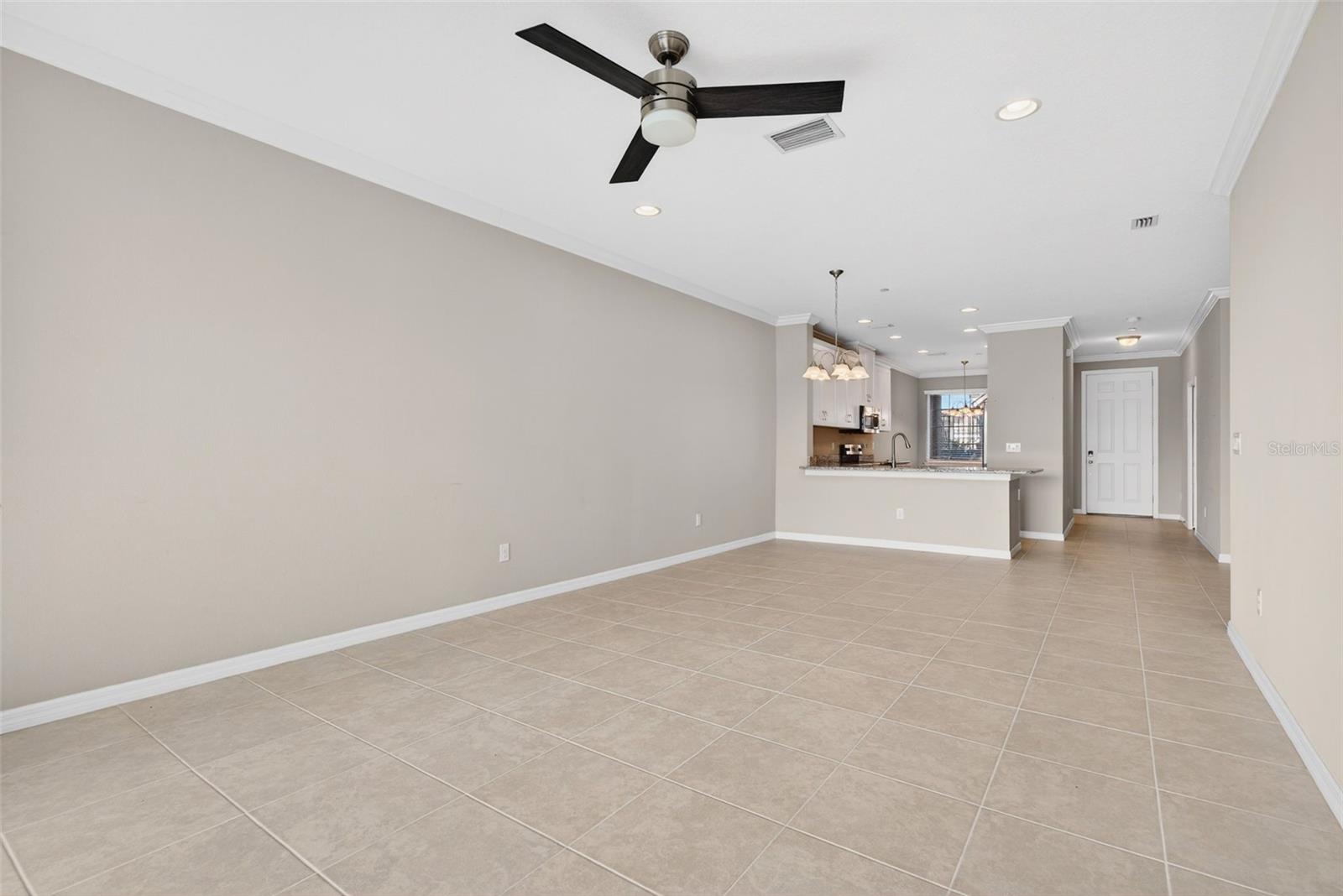 13738 MESSINA LOOP #103