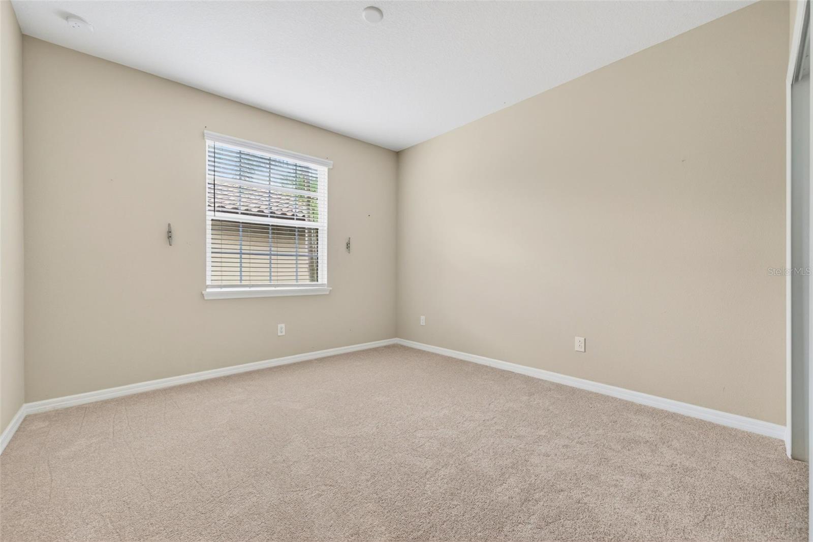 13738 MESSINA LOOP #103