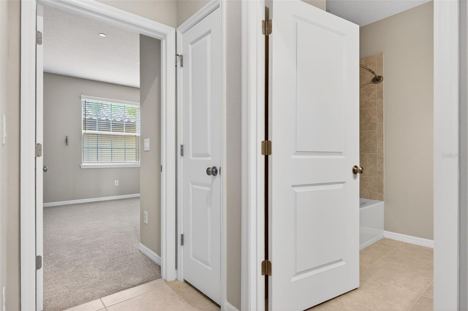 13738 MESSINA LOOP #103