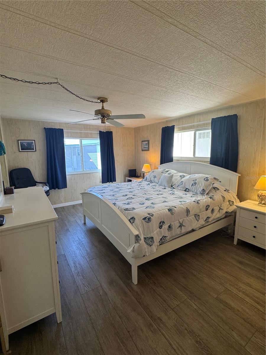 40 LAFITTE DR