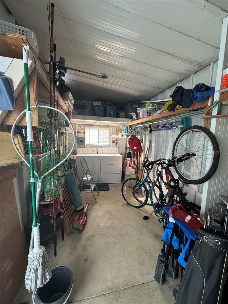 40 LAFITTE DR