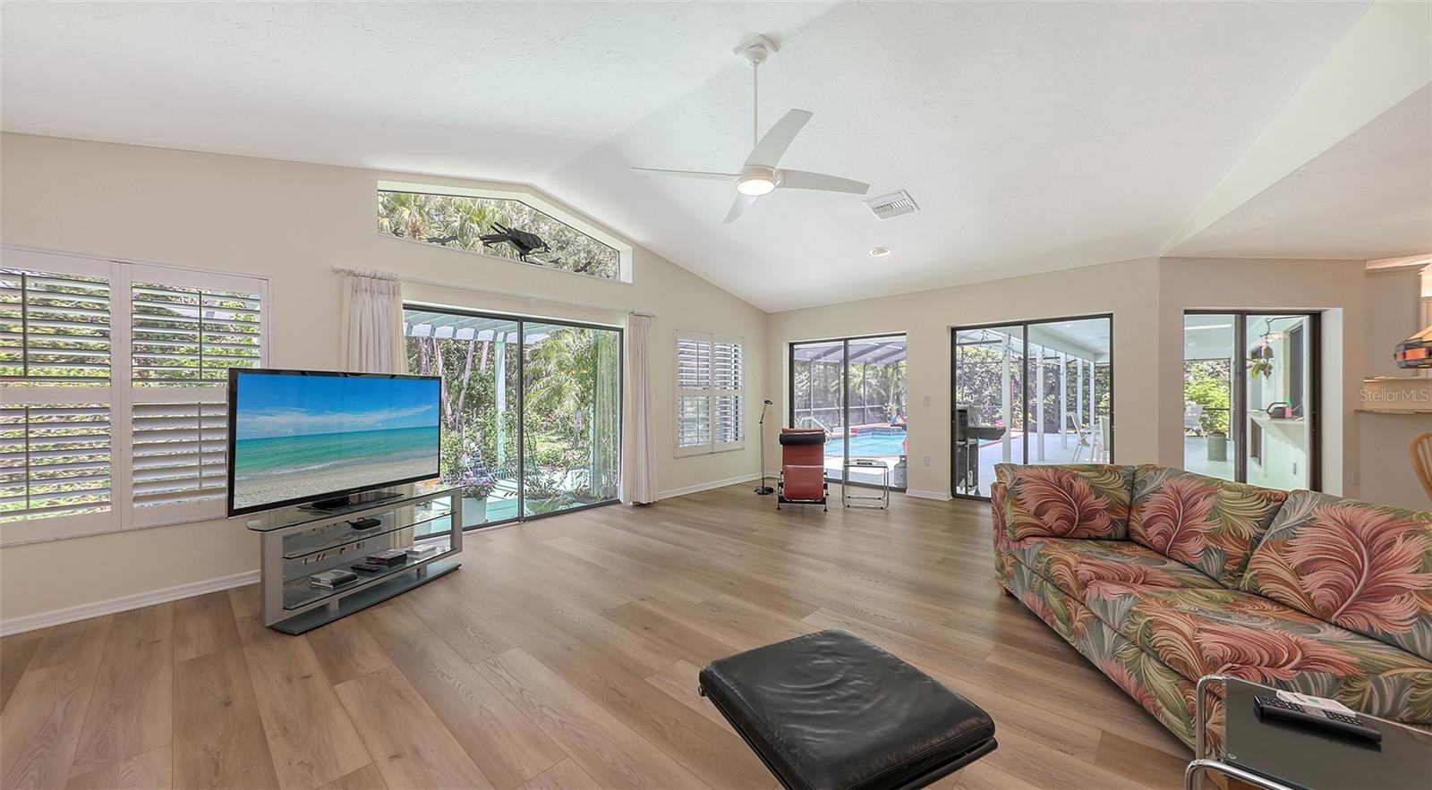 7604 WEEPING WILLOW CIR